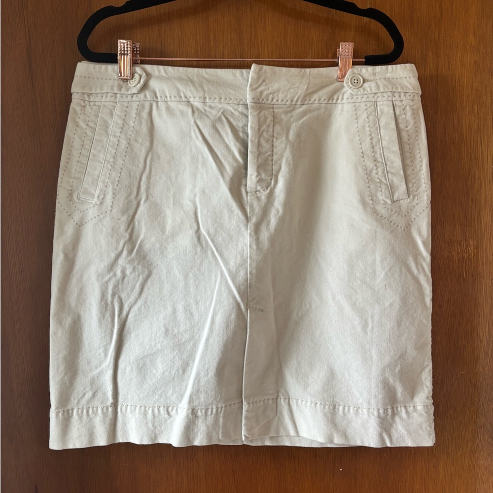 AE Cream Casual Skirt / size 12